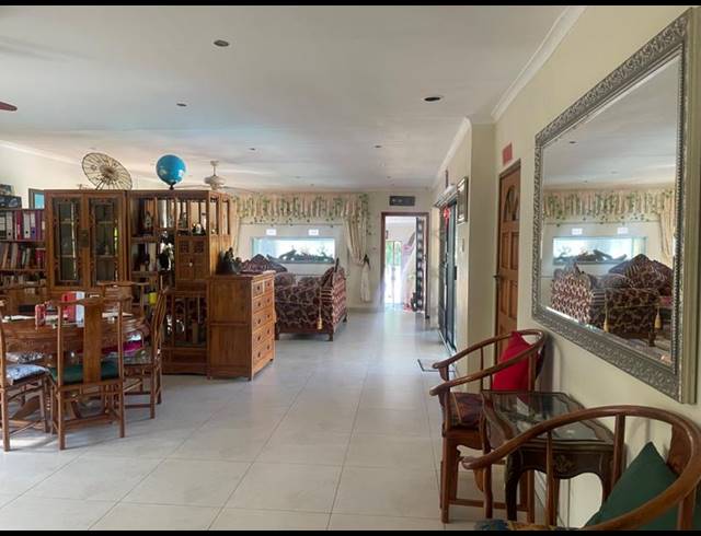 5 BEDROOM HOUSE FOR SALE IN UMHLANGA CENTRAL